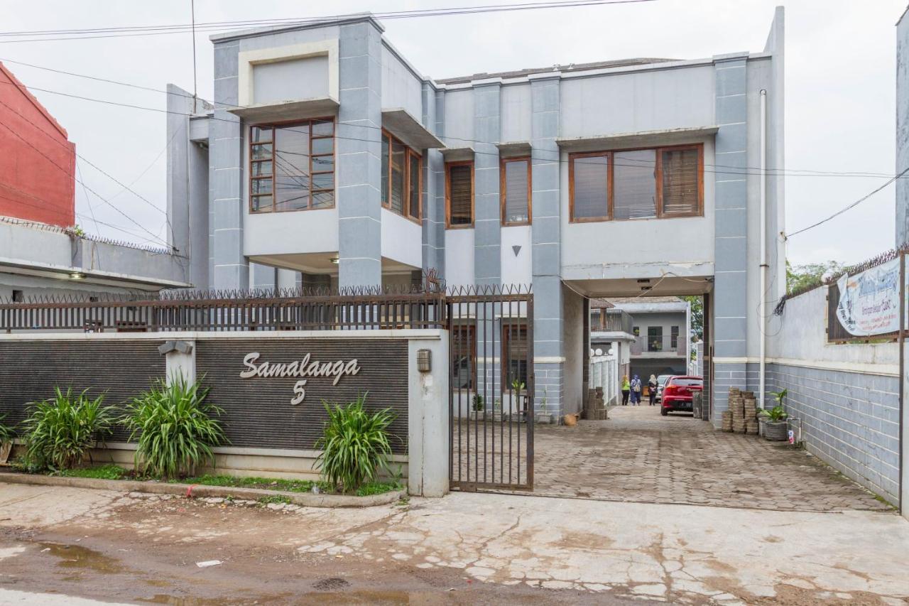 Reddoorz Near Jatinangor Town Square Exterior foto